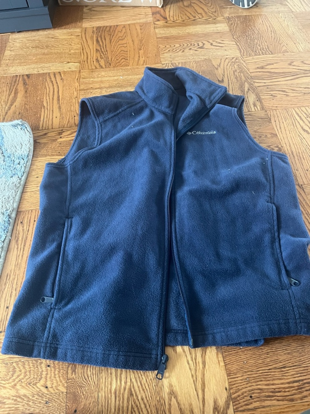 Columbia size large navy blue fleece vest